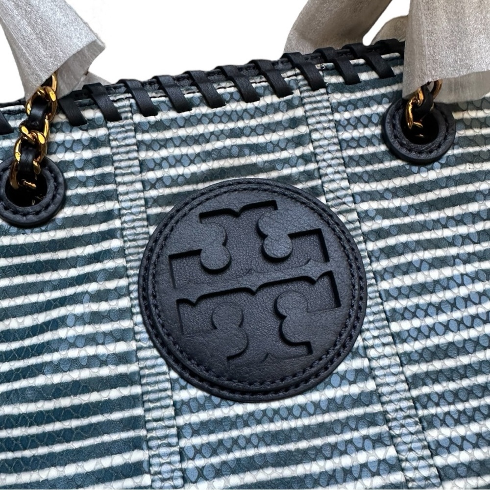 Tory Burch Tote Navy & White - Picture 5 of 16